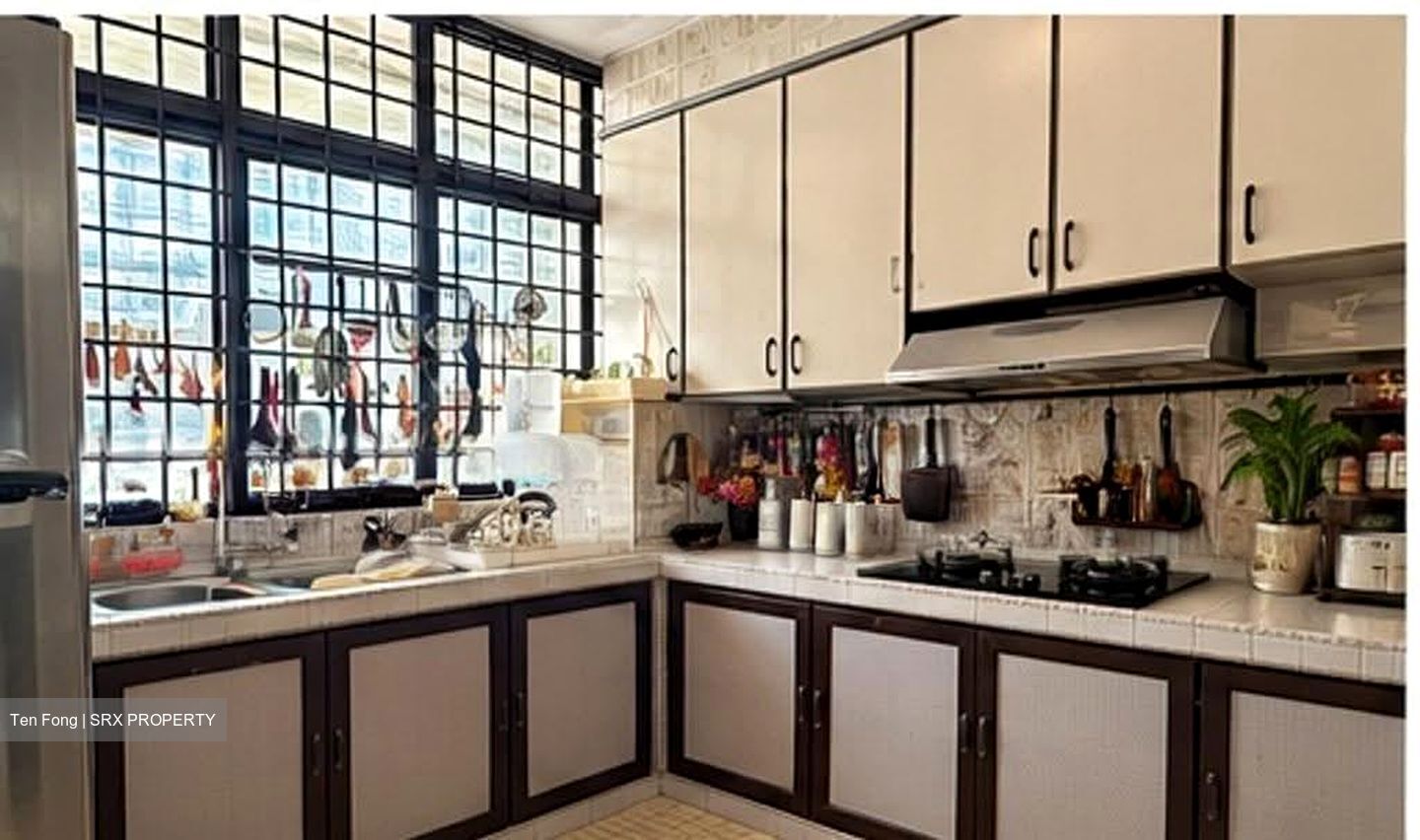 Onan Road (D15), Terrace #634939391